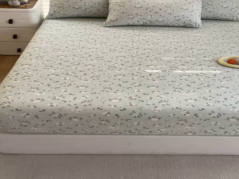 91家纺网 家纺一手货源 找家纺 洺兰家居 2025新款全棉喷气印花单床笠纯棉小清新花卉北欧风床套/枕套 夏茶