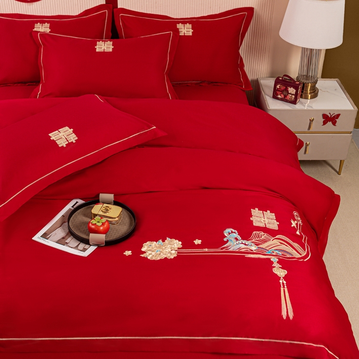 91家纺网 家纺一手货源 找家纺 银石 2024新款60新疆长绒棉大红婚庆绣花四件套 山河见证