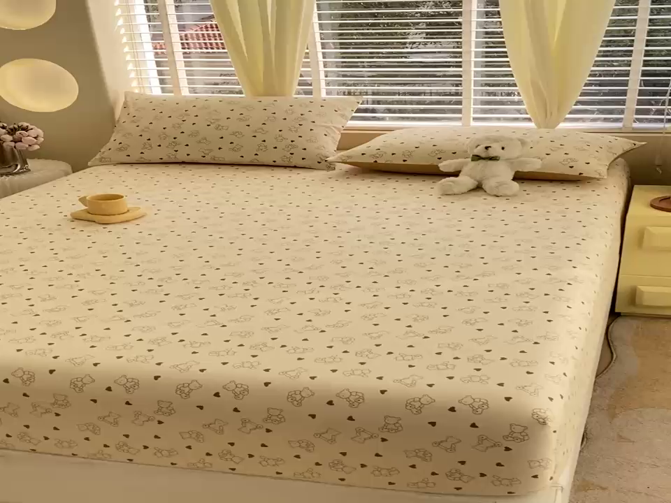 91家纺网 家纺一手货源 找家纺 洺兰家居 2025新款全棉喷气印花单床笠纯棉小清新花卉北欧风床套/枕套 贝贝熊
