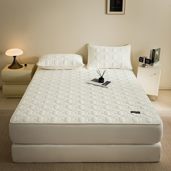 91家纺网 家纺一手货源 找家纺 芬晴家纺 2024新款A类全棉水洗棉抗菌床笠夹棉床笠奥兰 奥兰-奶白