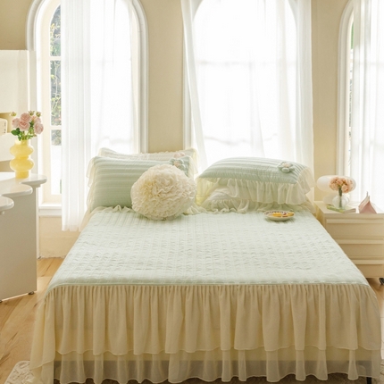 91家纺网 家纺一手货源 找家纺 胜权家纺 2024新款A类水洗60支全棉工艺款夹棉床裙三件套 花儿朵朵-清新绿