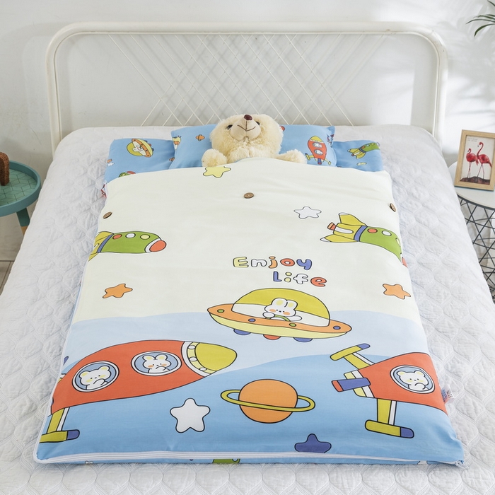 91家纺网 家纺一手货源 找家纺 大黄蜂家居家纺 2025新款纯棉四季款水晶绒四季大版花儿童睡袋 遨游太空