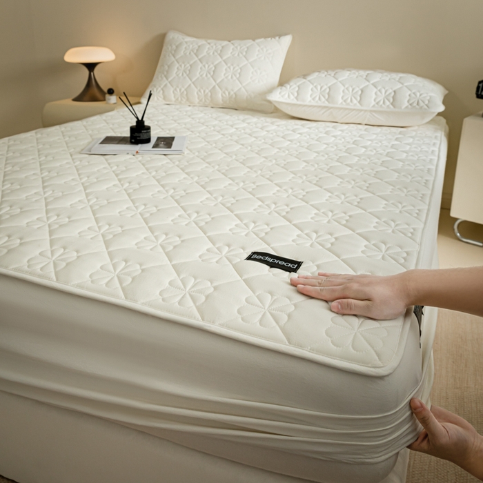 91家纺网 家纺一手货源 找家纺 芬晴家纺 2024新款A类全棉水洗棉抗菌床笠夹棉床笠奥兰 奥兰-奶白