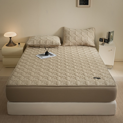 91家纺网 家纺一手货源 找家纺 （总）芬晴家纺 2024新款A类全棉水洗棉抗菌床笠夹棉床笠奥兰