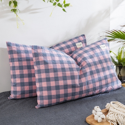 91家纺网 家纺一手货源 找家纺 大黄蜂家居家纺 2025新款日式纯棉水洗棉信封式枕套 小方格红