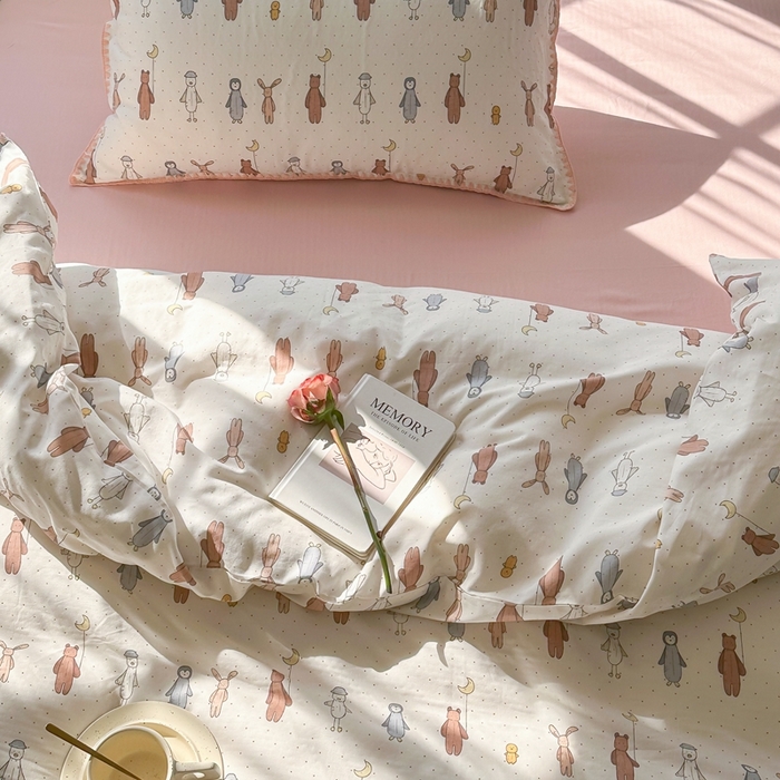 91家纺网 家纺一手货源 找家纺 洋铭区（原狠狠爱） 2024新款全棉双层纱四件套 可爱月亮