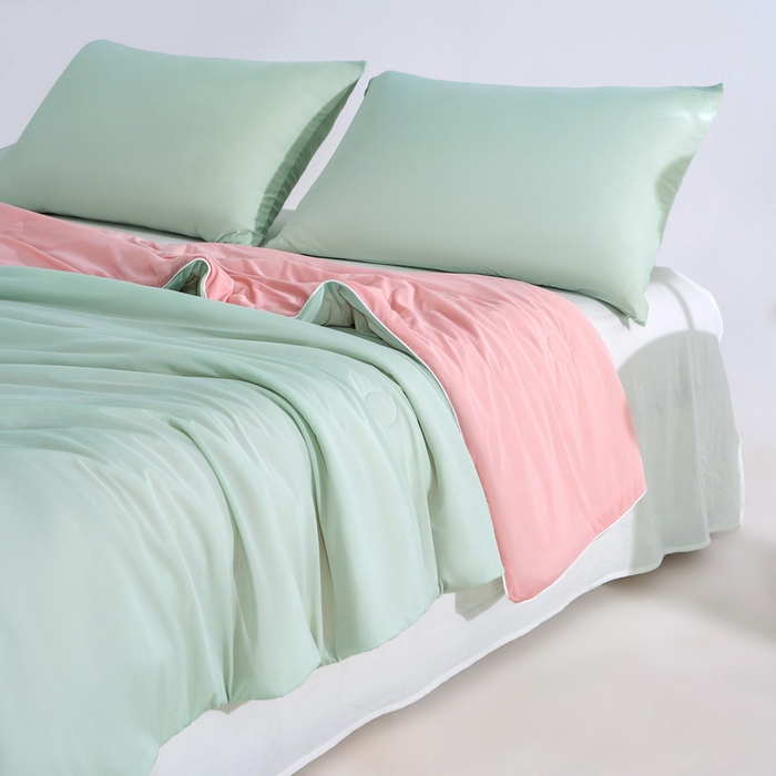 91家纺网 家纺一手货源 找家纺 梦恬佳2024新款A类冰淇凌凉感丝夏被 蜜瓜粉