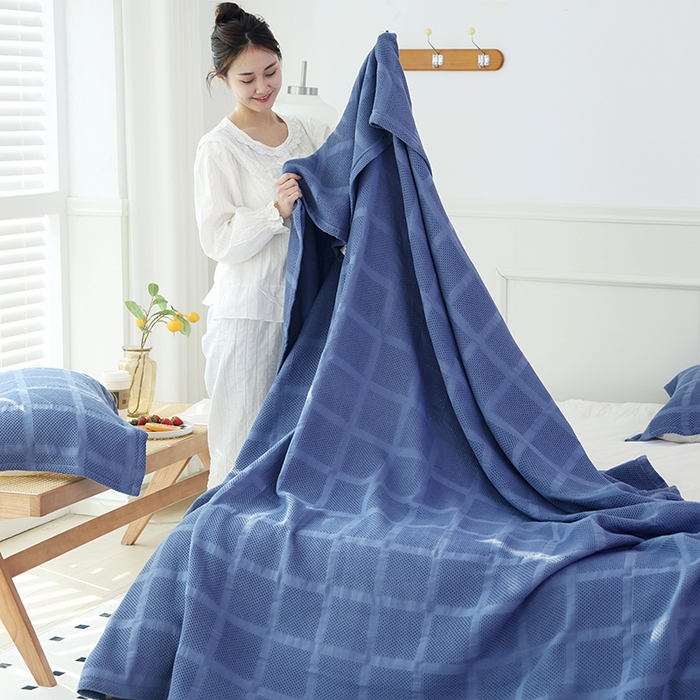 91家纺网 家纺一手货源 找家纺 朴尔家纺 2024新款全棉质朴方格风立体华夫格透气纱布毛巾被 方格华夫格-深蓝