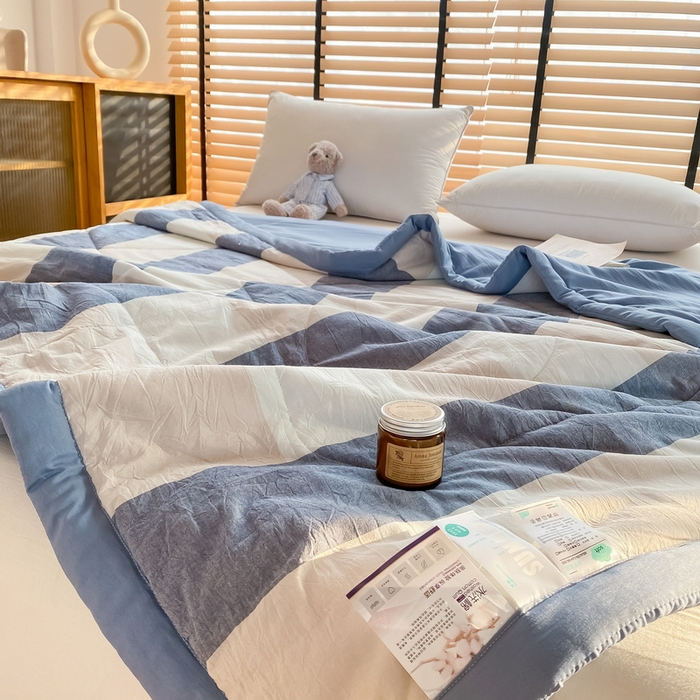 91家纺网 家纺一手货源 找家纺 梦恬佳2024新款无印风水洗棉夏被-蓝大格