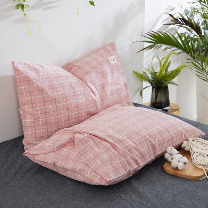 91家纺网 家纺一手货源 找家纺 大黄蜂家居家纺 2025新款日式纯棉水洗棉信封式枕套 千禧格粉