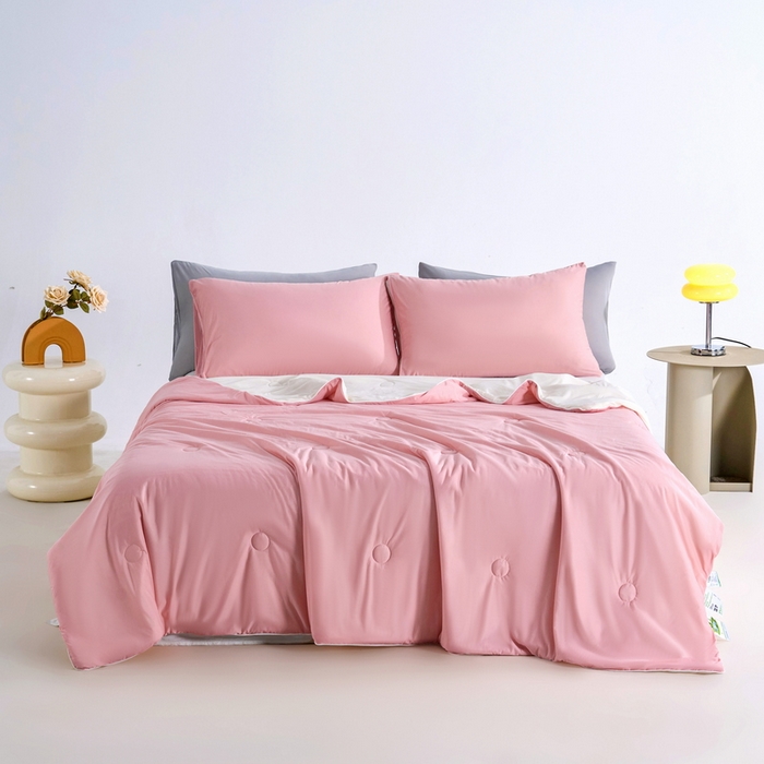 91家纺网 家纺一手货源 找家纺 梦恬佳2024新款A类冰淇凌凉感丝夏被 樱桃粉