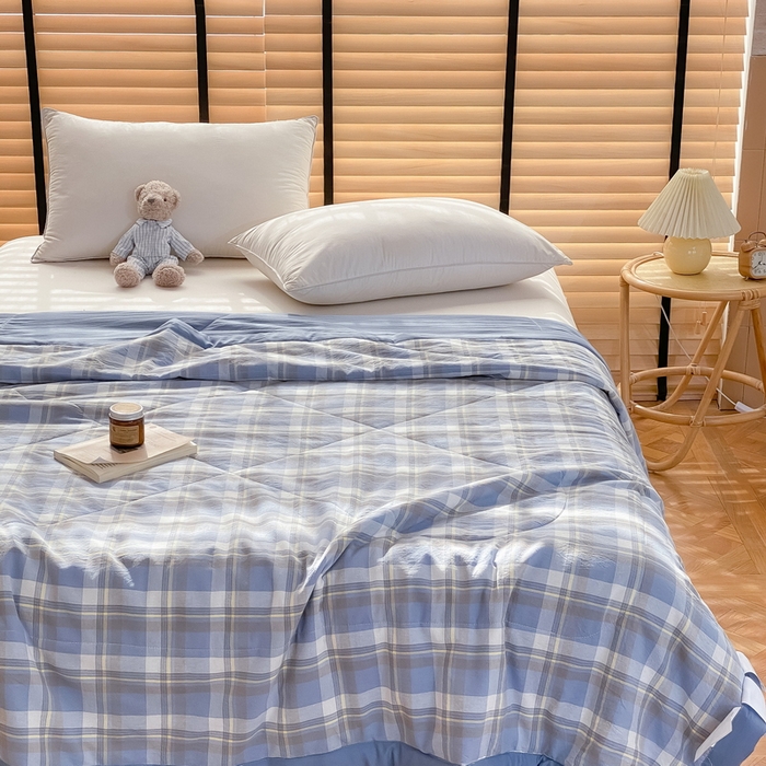 91家纺网 家纺一手货源 找家纺 梦恬佳2024新款无印风水洗棉夏被-初遇蓝