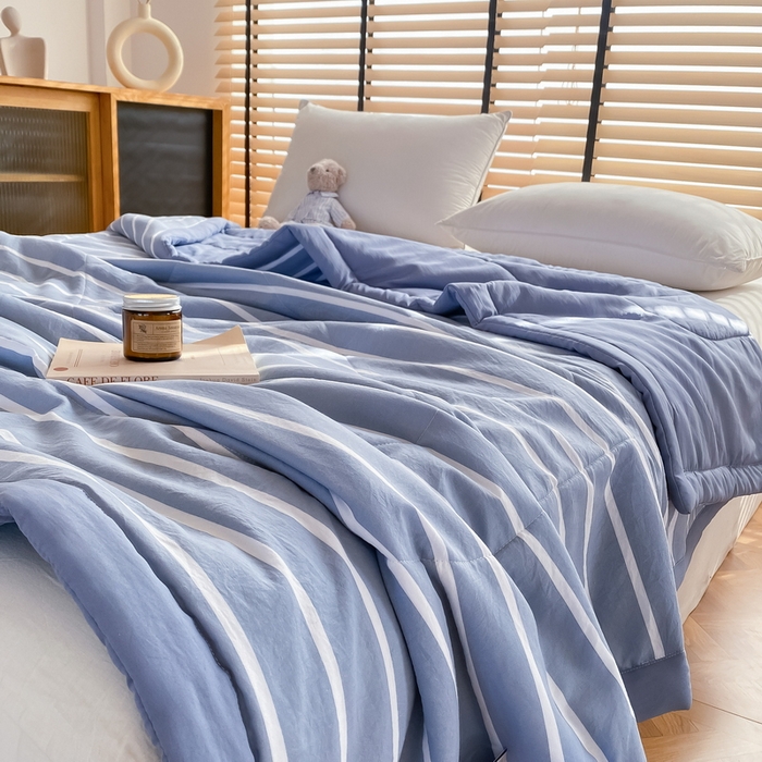 91家纺网 家纺一手货源 找家纺 梦恬佳2024新款无印风水洗棉夏被-蓝白条