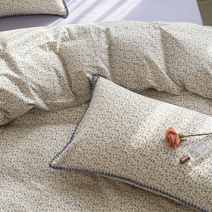 91家纺网 家纺一手货源 找家纺 洋铭区（原狠狠爱） 2024新款全棉双层纱四件套 浪漫小蓝花