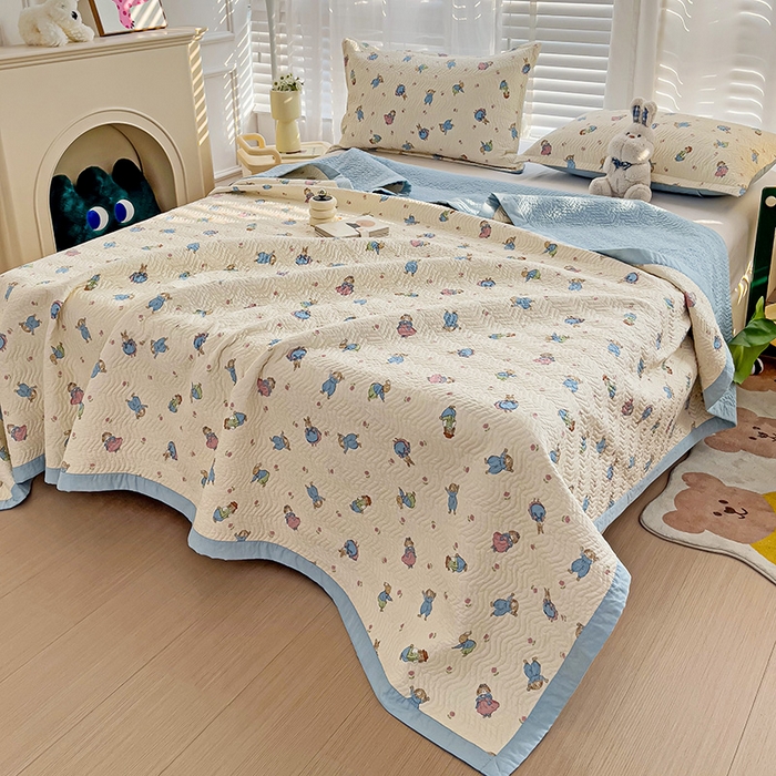 91家纺网 家纺一手货源 找家纺 2024新款A类60支双面全棉高温水洗夹棉单床盖填充新疆棉花 快乐兔