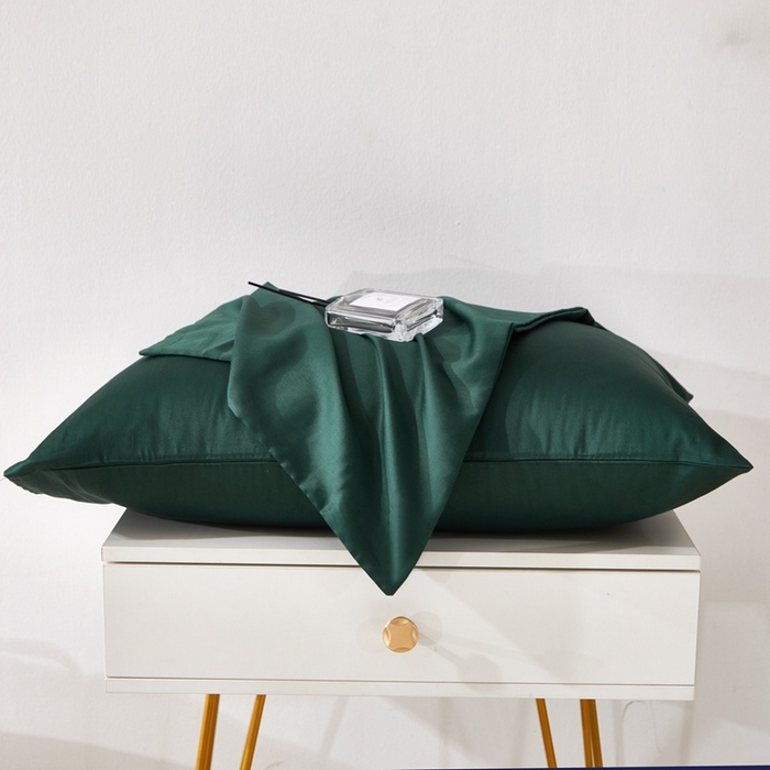91家纺网 家纺一手货源 找家纺 晶缦家纺 2024新款全棉60支贡缎长绒棉纯色多规格四件套和单品-琅夕系列 单枕套 琅夕-墨绿色