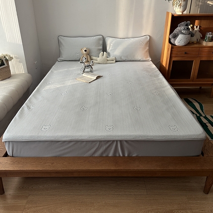 91家纺网 家纺一手货源 找家纺 千朵  2024新款床笠款3D凉感豆豆凉席 小熊绿