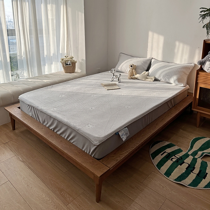 91家纺网 家纺一手货源 找家纺 千朵  2024新款床笠款3D凉感豆豆凉席 小熊灰