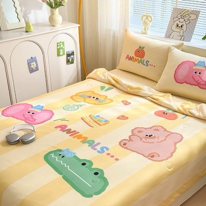 91家纺网 家纺一手货源 找家纺 星期八 2024新款针织棉夏被四件套 动物园