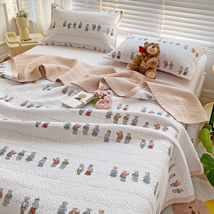 91家纺网 家纺一手货源 找家纺 胜权家纺 2024新款A类60支双面全棉高温水洗夹棉床盖三件套 好朋友