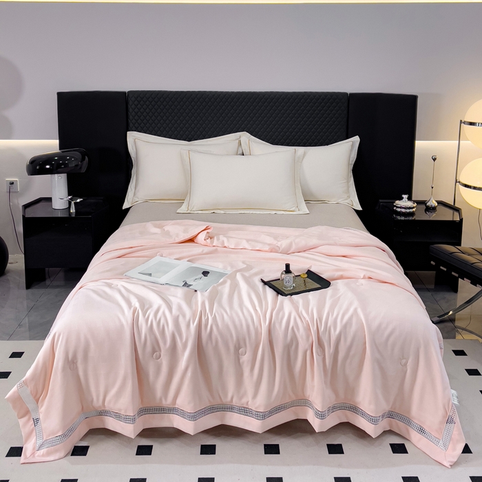 91家纺网 家纺一手货源 找家纺 优姿家纺  2024新品凉感生态提花大豆镂空抑菌夏被 格调优美-经典王