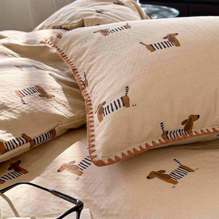 91家纺网 家纺一手货源 找家纺 洋铭区（原狠狠爱） 2024新款全棉双层纱四件套 小狗条条