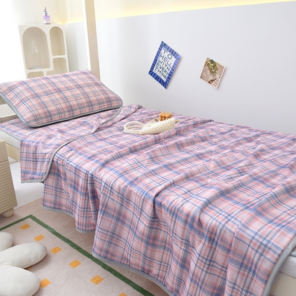 91家纺网 家纺一手货源 找家纺 （总）多乐家纺 2024新款学生床乳胶凉席夏被三件套