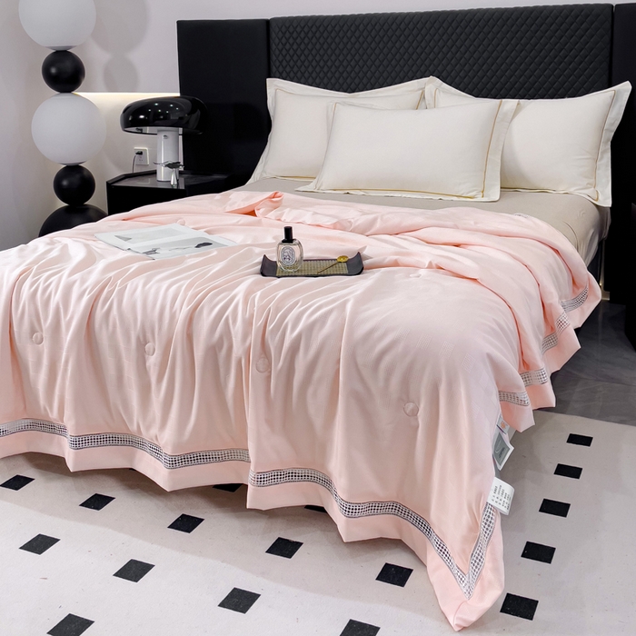 91家纺网 家纺一手货源 找家纺 优姿家纺  2024新品凉感生态提花大豆镂空抑菌夏被 格调优美-经典王