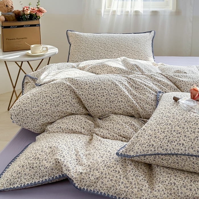 91家纺网 家纺一手货源 找家纺 洋铭区（原狠狠爱） 2024新款全棉双层纱四件套 浪漫小蓝花