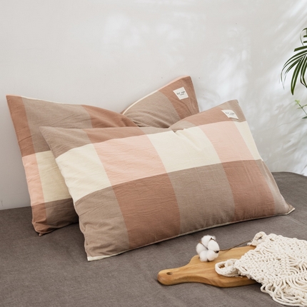 91家纺网 家纺一手货源 找家纺 大黄蜂家居家纺 2025新款日式纯棉水洗棉信封式枕套 格调粉