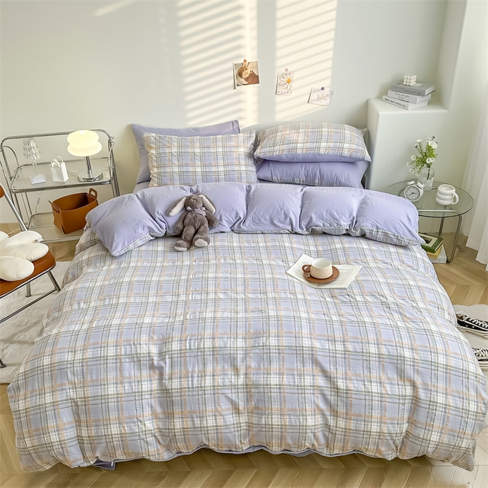 91家纺网 家纺一手货源 找家纺 古吉梦 2024新款水洗棉小清新印花格子系列四件套 G可可紫+浅紫