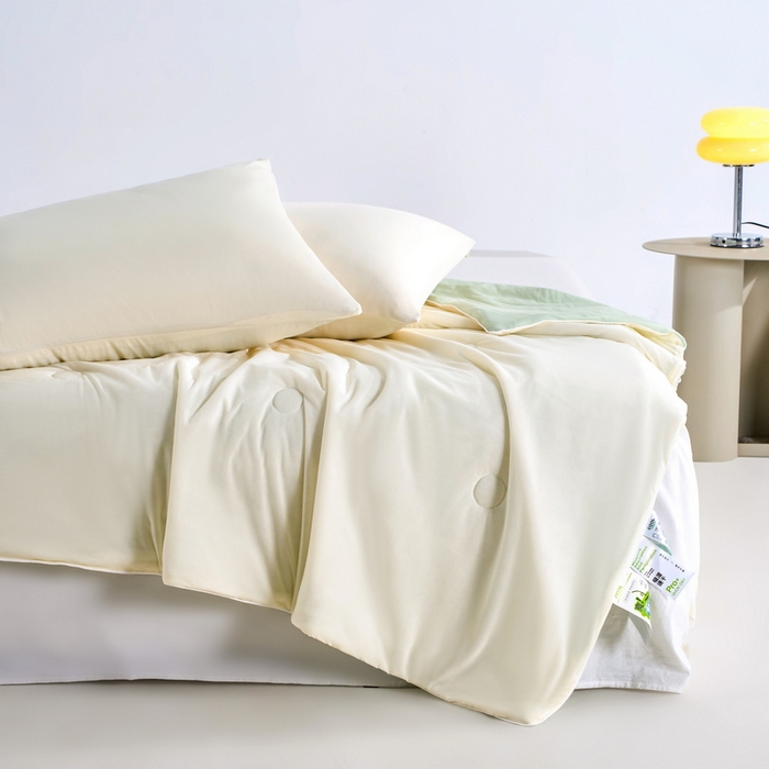 91家纺网 家纺一手货源 找家纺 梦恬佳2024新款A类冰淇凌凉感丝夏被 奶油杏