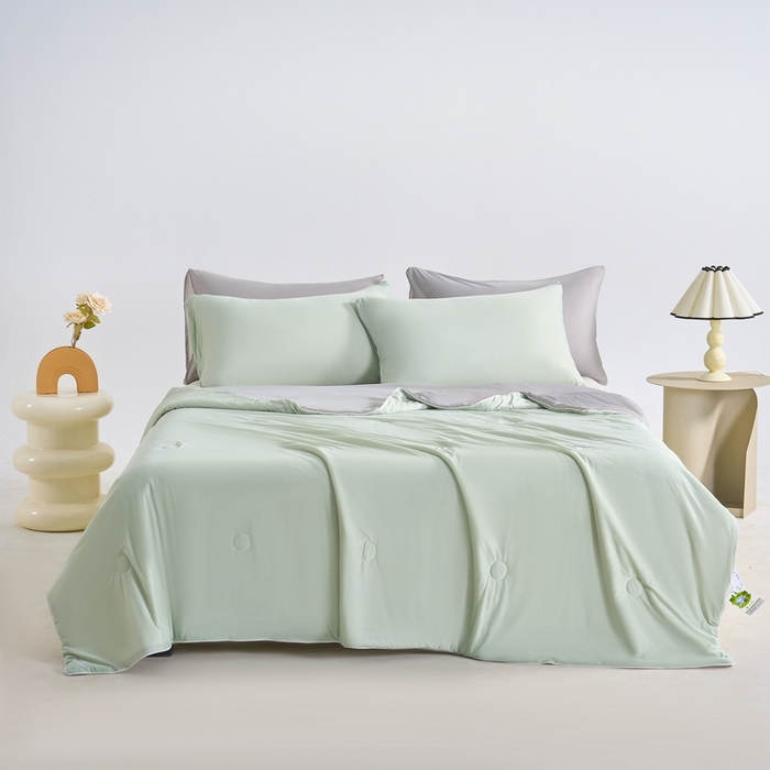 91家纺网 家纺一手货源 找家纺 梦恬佳2024新款A类冰淇凌凉感丝夏被 水绿色