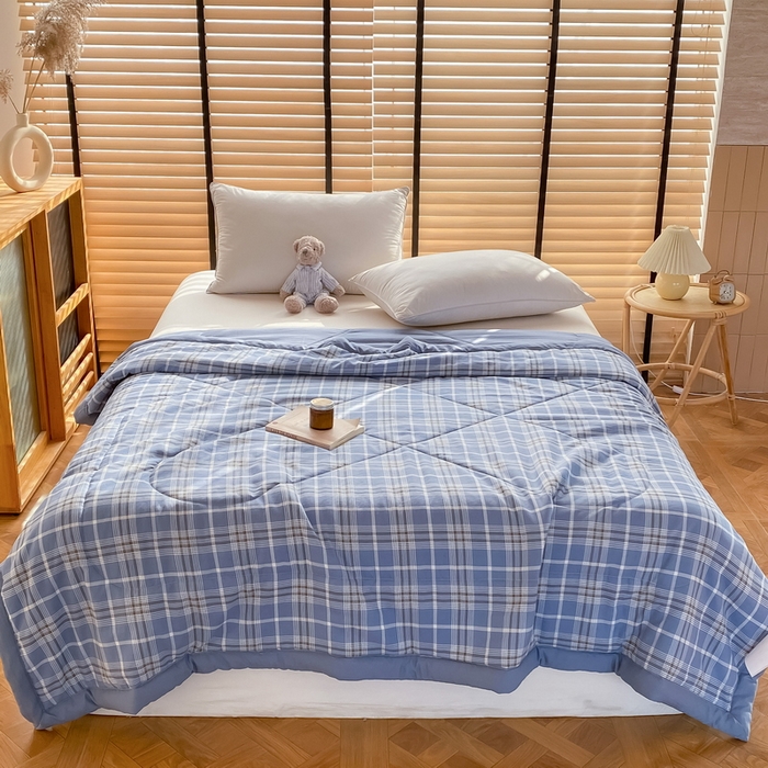 91家纺网 家纺一手货源 找家纺 梦恬佳2024新款无印风水洗棉夏被-春野蓝