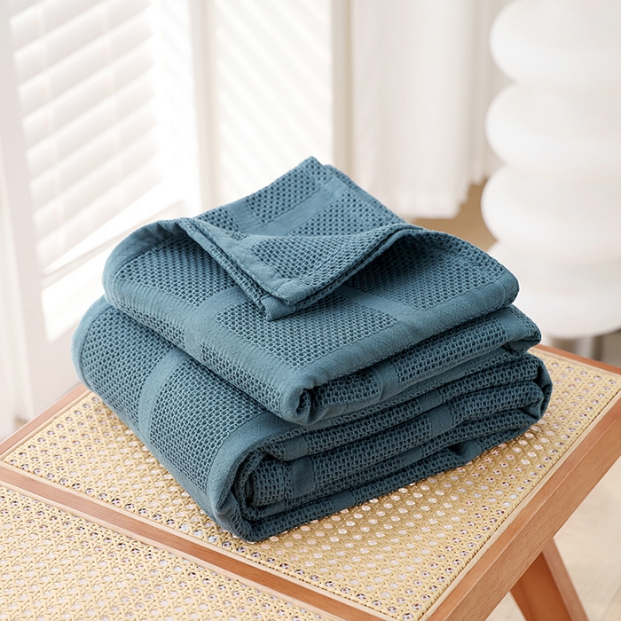 91家纺网 家纺一手货源 找家纺 朴尔家纺 2024新款全棉质朴方格风立体华夫格透气纱布毛巾被 方格华夫格-墨绿