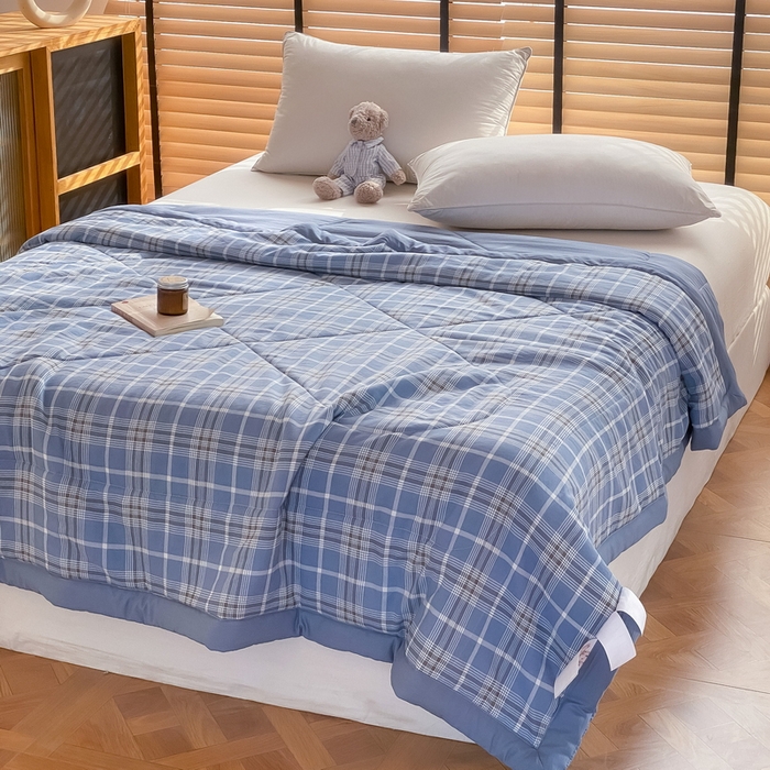 91家纺网 家纺一手货源 找家纺 梦恬佳2024新款无印风水洗棉夏被-春野蓝