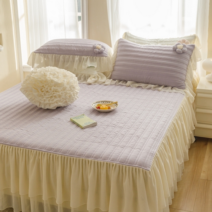 91家纺网 家纺一手货源 找家纺 胜权家纺 2024新款A类水洗60支全棉工艺款夹棉单床裙 花儿朵朵-凝香紫