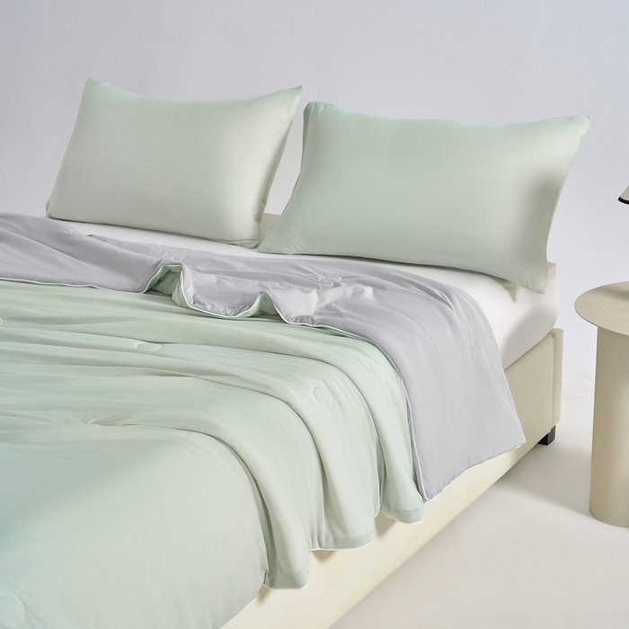 91家纺网 家纺一手货源 找家纺 梦恬佳2024新款A类冰淇凌凉感丝夏被 水绿色