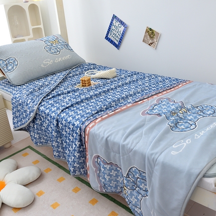 91家纺网 家纺一手货源 找家纺 （总）多乐家纺 2024新款学生床乳胶凉席夏被三件套