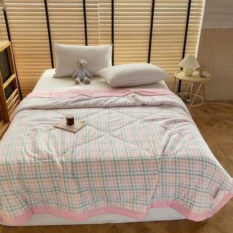 91家纺网 家纺一手货源 找家纺 梦恬佳2024新款无印风水洗棉夏被-冰淇淋格