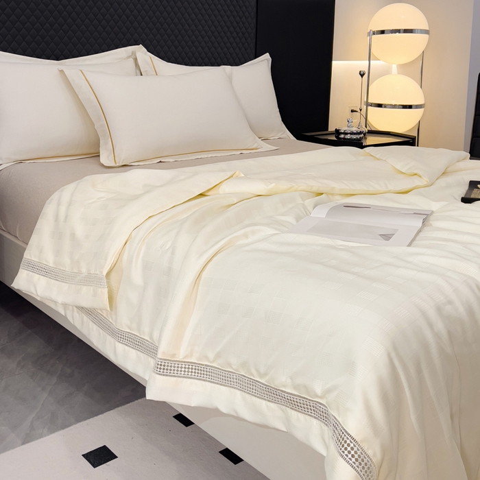 91家纺网 家纺一手货源 找家纺 优姿家纺  2024新品凉感生态提花大豆镂空抑菌夏被 格调优美-杏仁黄