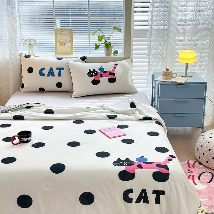 91家纺网 家纺一手货源 找家纺 星期八 2024新款针织棉夏被四件套 小猫