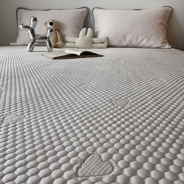 91家纺网 家纺一手货源 找家纺 千朵  2024新款床笠款3D凉感豆豆凉席 爱心粉