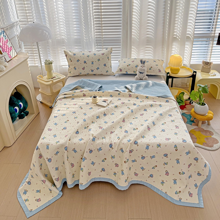 91家纺网 家纺一手货源 找家纺 2024新款A类60支双面全棉高温水洗夹棉单床盖填充新疆棉花 快乐兔