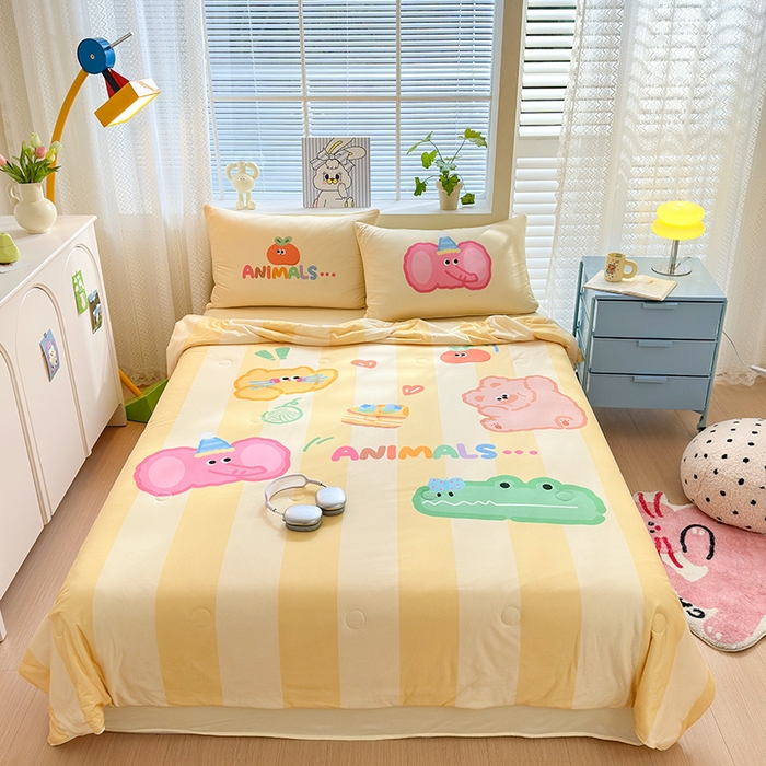 91家纺网 家纺一手货源 找家纺 星期八 2024新款针织棉夏被四件套 动物园