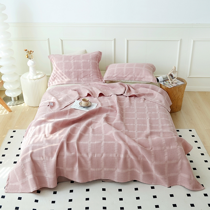 91家纺网 家纺一手货源 找家纺 朴尔家纺 2024新款全棉质朴方格风立体华夫格透气纱布毛巾被 方格华夫格-粉