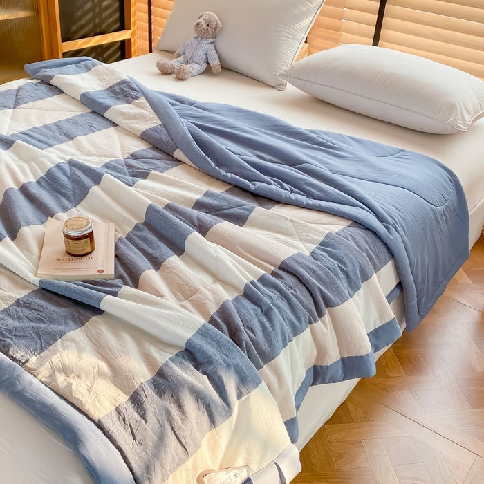 91家纺网 家纺一手货源 找家纺 梦恬佳2024新款无印风水洗棉夏被-蓝大格