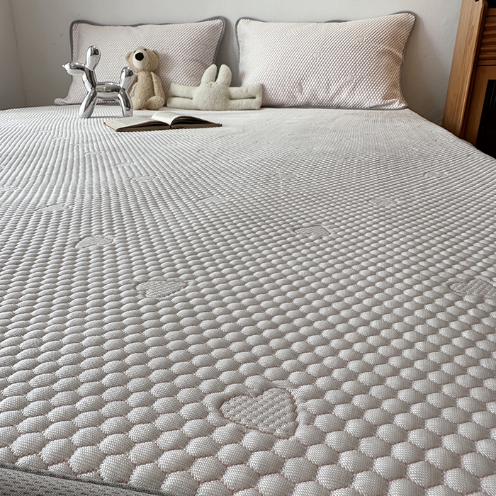 91家纺网 家纺一手货源 找家纺 千朵  2024新款床笠款3D凉感豆豆凉席 爱心粉