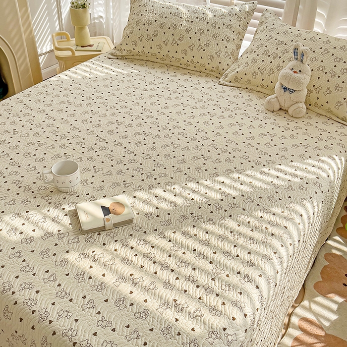 91家纺网 家纺一手货源 找家纺 2024新款A类60支双面全棉高温水洗夹棉单床盖填充新疆棉花 乖乖熊