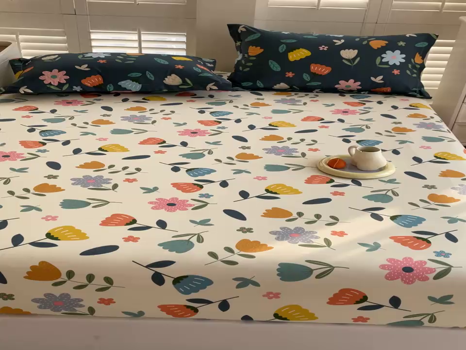 91家纺网 家纺一手货源 找家纺 洺兰家居 2025新款全棉喷气印花单床笠纯棉小清新花卉北欧风床套/枕套 洛洛繁花米